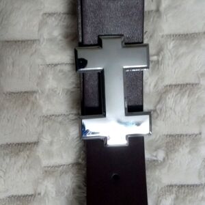 A dark brown H belt .